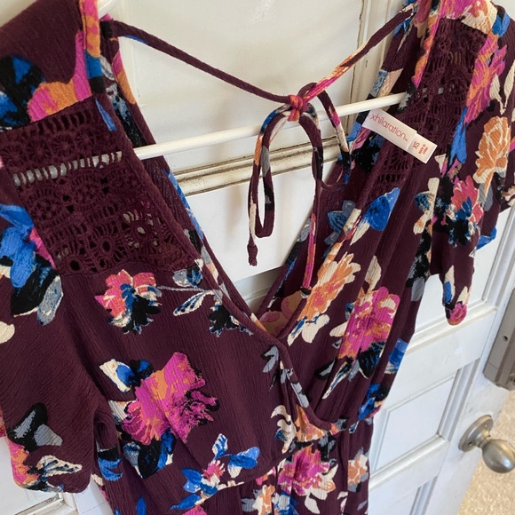 Floral Short Romper - Picture 3 of 4